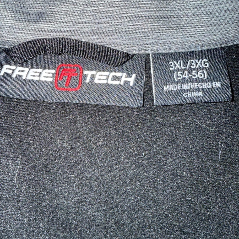 Free Tech Men's Performance Jacket - Gray - Picture 3 of 5